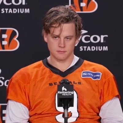 multistories_'s profile picture. 🏈 nfl universe. multiple quarterbacks. one shared world of love + chaos *********************** My fave QB's #1 Joe Burrow #2 Josh Allen #3 Jaxon Dart