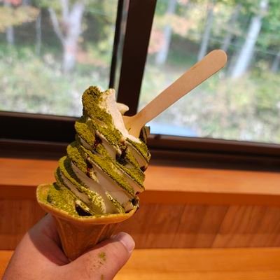 19_0n10's profile picture. 