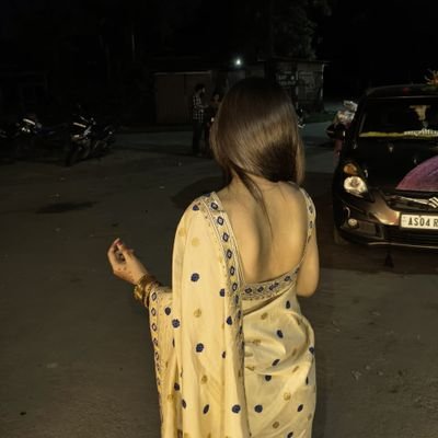 Sandhya183's profile picture. 