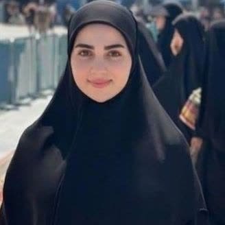 Hanyeh_farahi's profile picture. همسری متعهد، مادر، مربی کودکان
