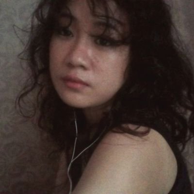 wanitanormal's profile picture. diary mandiku (she/her)