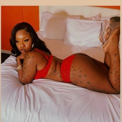 KremeRose_'s profile picture. THE DESTROYER OF MEN 💎🕷️Brazythabrat 🎀💃🏽🩷I am Available For Meetups/ APHRODITE☺️ must be 18+ FaceTime session available”, it’s a fee. text me😘