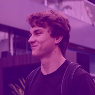 heartforpiastri's profile picture. the oscar goes to the top step of the podium