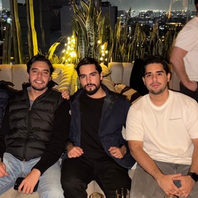 Samuel_rg99's profile picture. Intentando mejorar día tras día. Equivocarse es parte del proceso. Médico