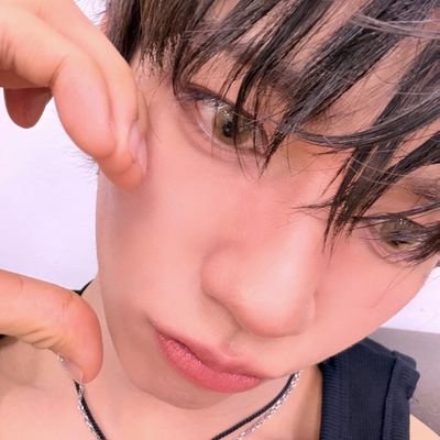 jjaaaaaaaaang's profile picture. I’m here, I’m queer, I’m filled with existential fear ✨ | 23 | #SOGIEEqualityNow | @AHOF_official 9⃣ |