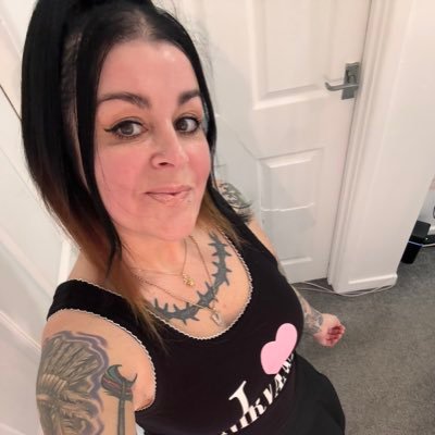 vickywatts2's profile picture. 