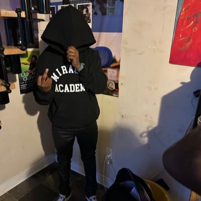 bagboyj7's profile picture. I'm a freeband youngin' it ain’t finessin' is a skill, n****🪽#FTF #BAGBOYS