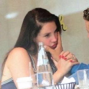 indiyst's profile picture. 