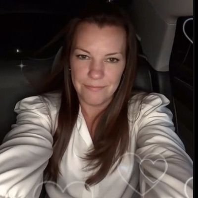 RRafa78's profile picture. Sou eleitora do Bolsonaro  sempre. O resto ainda precisar me provar sua honestidade💚💛