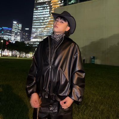 lokar1323's profile picture. baby, let the games begin