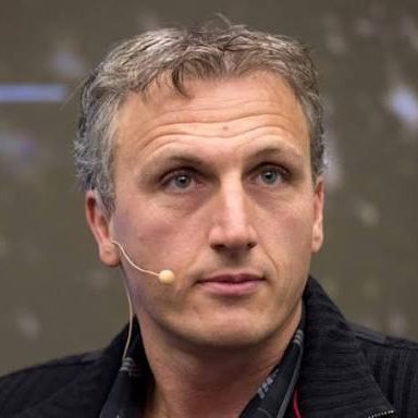 Cicipanda2's profile picture. Founder ,ceo of solarcity.
Elon's cousin