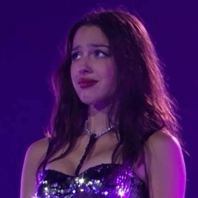 LiveLlewyn's profile picture. 