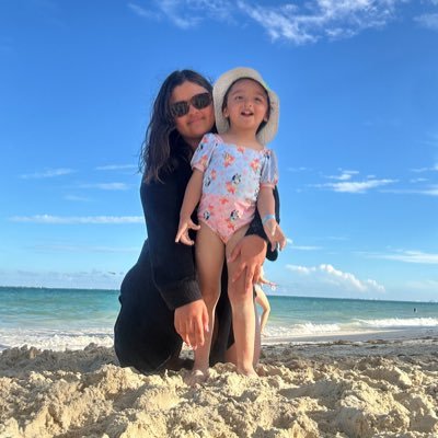 helloitsmeMarg's profile picture. 