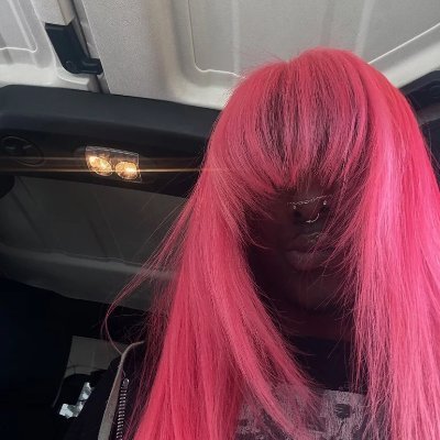 ghomaline's profile picture. just wanna be the hero of my story.