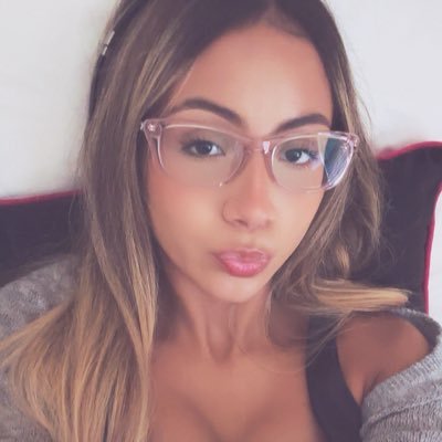 realangeltears's profile picture. 🕯️