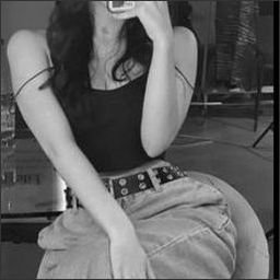 Crivie185837's profile picture. 