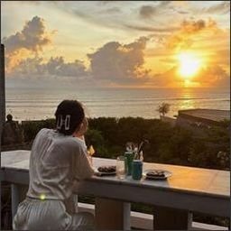 Albarerw5503's profile picture. 