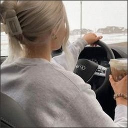 Vuhalj6851's profile picture. 