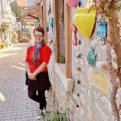 IrenNurcihan's profile picture. sardunyasever,
eskikafalı,kalıp kadın,❌️ DM
📚 🥰🍀💃🎶🚲 siyaset okulu mezunu,
kimyager 😉