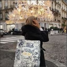 ytaromerc51304's profile picture. 