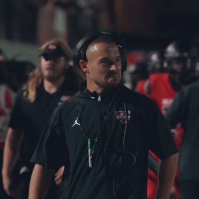 CoachGinoDL's profile picture. Defensive Line Coach @VState_Football — 4x National Champs — 12x GSC Champs | #StriveForGreatness | Relentlessly Pursue Perfection‼️