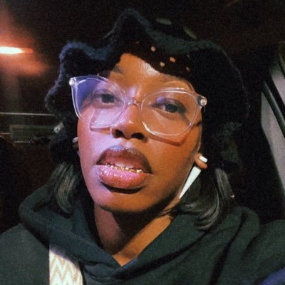 MsHoodooLady's profile picture. Prenatal Massage Therapist | Doula| Black Girl in Tech | Entrepreneur |  On Code AF  ✊🏾|