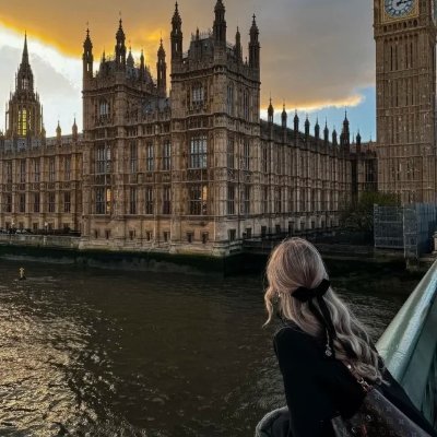 villanueva2btc's profile picture. A beautiful girl with a beautiful heart. ❤️ Smart, strong, and beautiful bags, travel, clothes, and cars. 👜✈️👗🚙