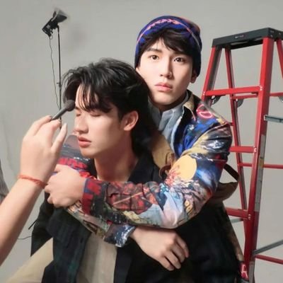 oceansightpolca's profile picture. Spreading Love for #TayNew #เตนิว #POLCASAN
💙🩷🐋🐻‍❄️🩷💙 
#Tawan_V #Newwiee
🐶✈️❤️💚