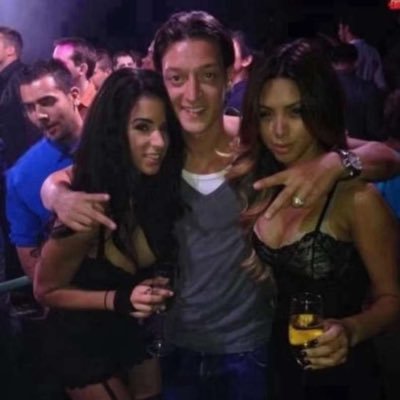 uznn9's profile picture. Fa inna ma’al ‘usri yusrā