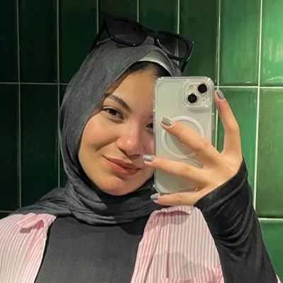 mennnaa22's profile picture. 