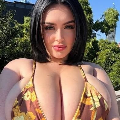 LilyKatie139175's profile picture. 