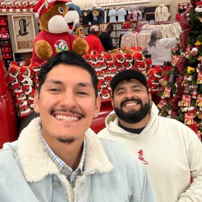 Emiliovazquez98's profile picture. 