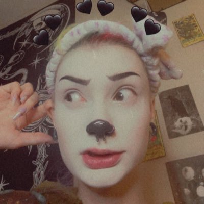 xsmitten_kitten's profile picture. Your Goth GF — where to find me ↴