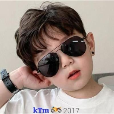 KTM_2O25's profile picture. मैं बिल्कुल आपकी सोच की तरह हूं , अब आप खुद ही सोचें कि आपकी सोच कैसी है. सही या ग़लत 🆗
   #Entertainment  #Shayari #Songs #poetry 🎧 #NO_DM 🚫