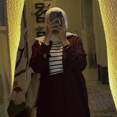 Sally_289's profile picture. خليك لطيف كلنا بنعانى ♡.
👩‍💻