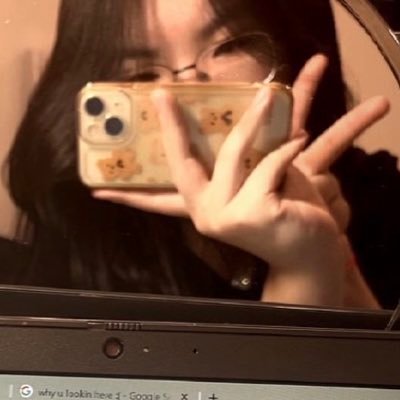 ZoeLo49412834's profile picture. I'll burn ur house down