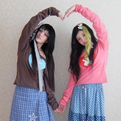 gllitstrggles's profile picture. @ me in something for it 2 be posted!