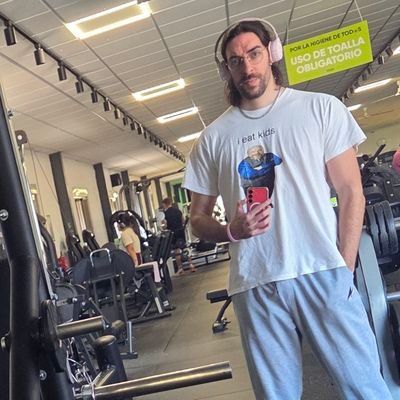 JuanmaCR22's profile picture. Informático // Tengo un gato y es mi hijo // 🏍️ Honda CB650F