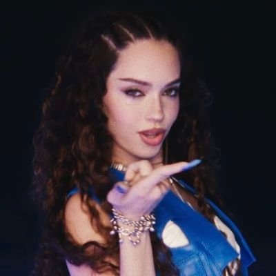 liahimpact's profile picture. 🪼 °|• ela/dela °|• #musictwt °|• 🇧🇷