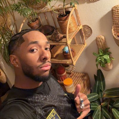 kwams12's profile picture. paris est magique Neymar The goat  1% de chance 99% de foi