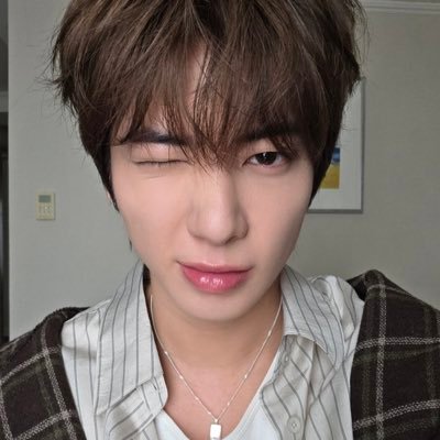 autumnsmaze's profile picture. #BTS: i’m taking over you