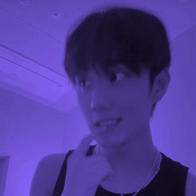 p1astrussell's profile picture. 18, she /her | 81 63 87 | f1 obsessed, gay & kpop enjoyer