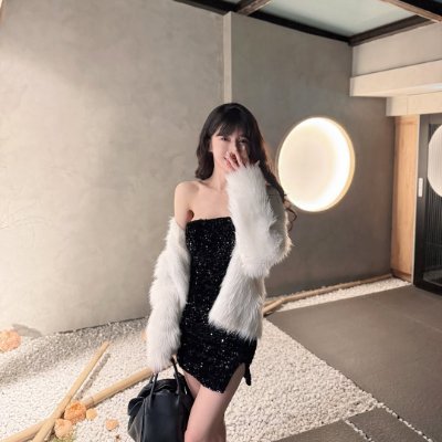 Monica_2heart's profile picture. Chasing sunsets and dreams 🌅✨