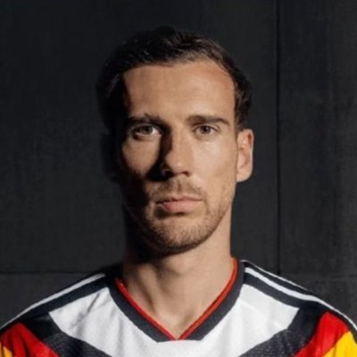 xVlette's profile picture. In erster Linie Fußballfan, in zweiter auch.
@fcbayern Fan & Mitglied 🔴⚪

Alt: @Blettigoal