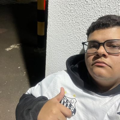 loranSantos_019's profile picture. 🏳️🏴♥️