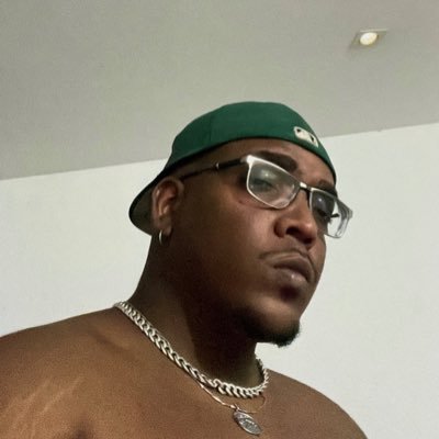 vzdiop's profile picture. Filho de Esú 🔱 @contato.rdiop@gmail.com