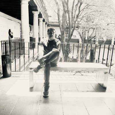 ElOnvrre's profile picture. Todos me dicen Rojo, algunas “El Onvre” y soy un tipo con suerte.