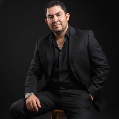 OdairEspin34934's profile picture. 