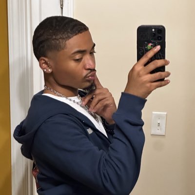 stilloverit333's profile picture. 