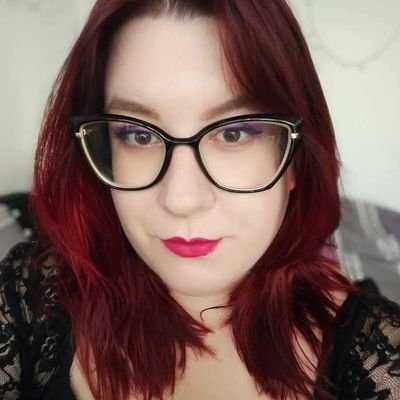 farerska's profile picture. happily contributing to @LaczyNasDart 🎯

darts · criminal Sweden · Scandinavian & language studies · snooker, tennis, football & co.